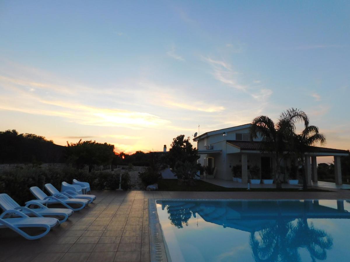Villa Maria - Apartments In Villa With Pool 滨海波利尼亚诺 外观 照片